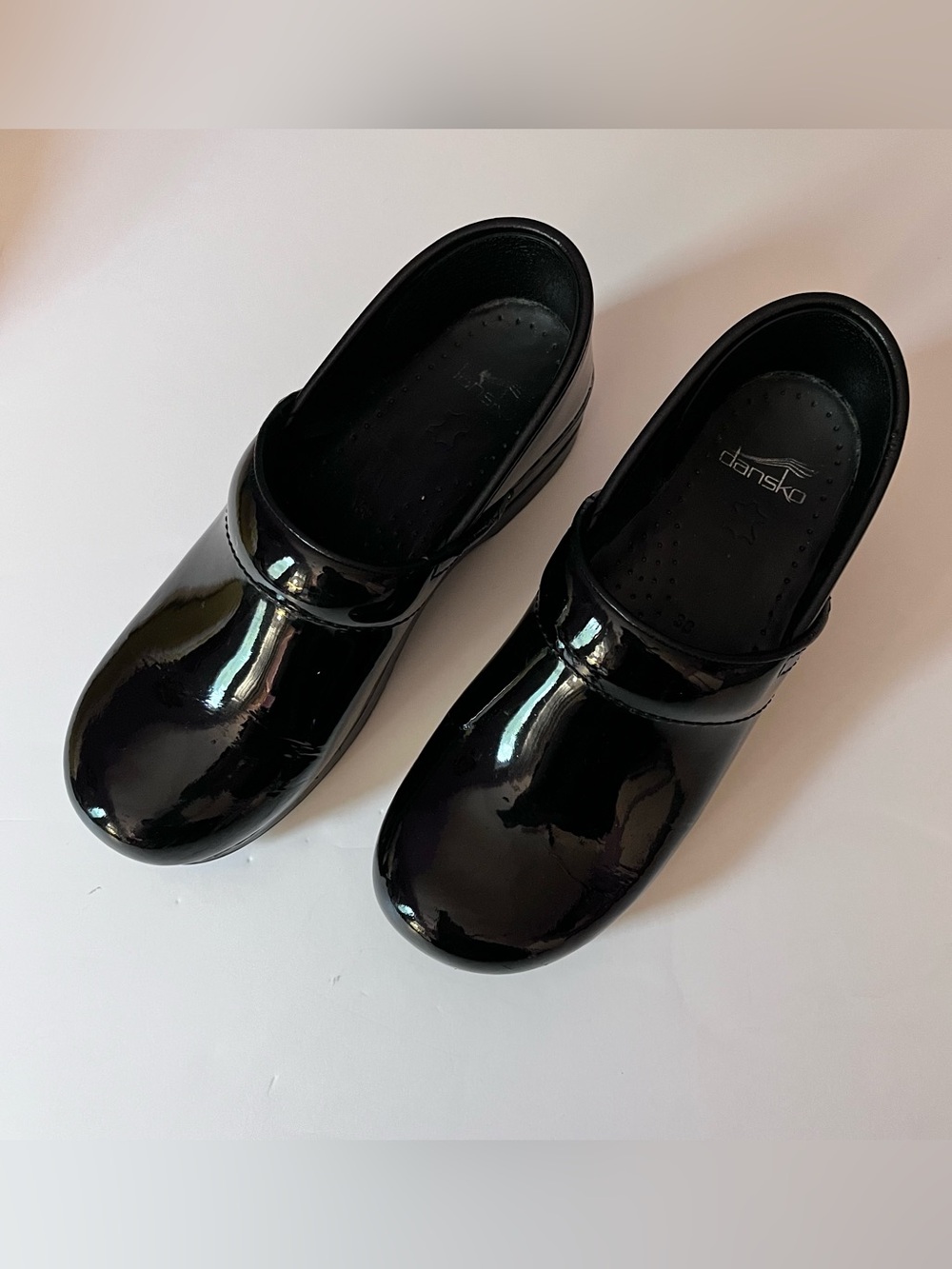 Dansko Professional Black Patent Leather Clogs Size 38 US 7.5 8